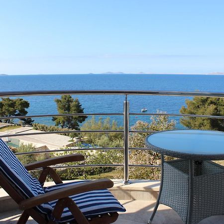 Amazing Villa Galeb In Murter Oda fotoğraf